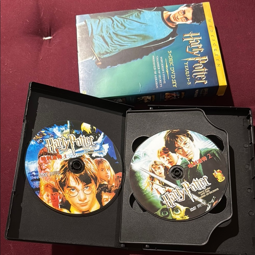 Harry Potter 3-Disc DVD Set (Tawain) WIDESCREEN - Picture 15 of 16
